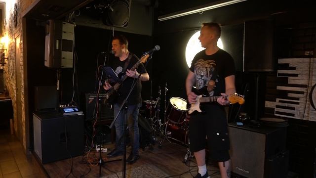 Кукла колдуна (Король и Шут в исп. AmperSound)
