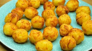 Картофельные шарики с сырным соусом