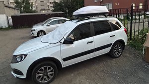 Китайский автобокс на крышу Лада Гранта Кросс