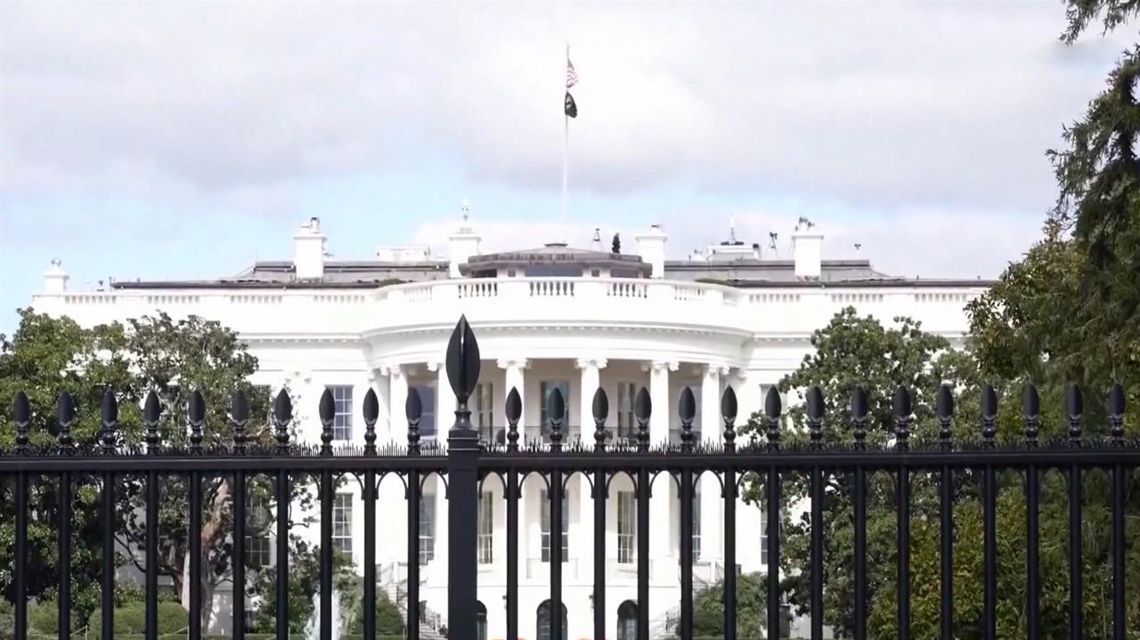 Трамп заявил о введении 30%-ных пошлин на ввоз товаров из ЕС и Мексики