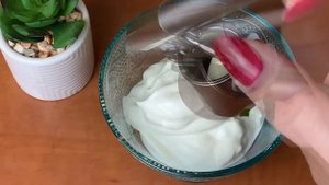 Вкусный салат из простых продуктов.