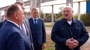 Лукашенко проинспектировал строительство сельхозобъектов в Шкловском районе