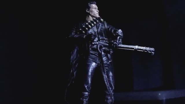 Фигурка NECA Арнольд Шварценеггер из фильма Терминатор 2: Судный День. Обзор смотреть онлайн