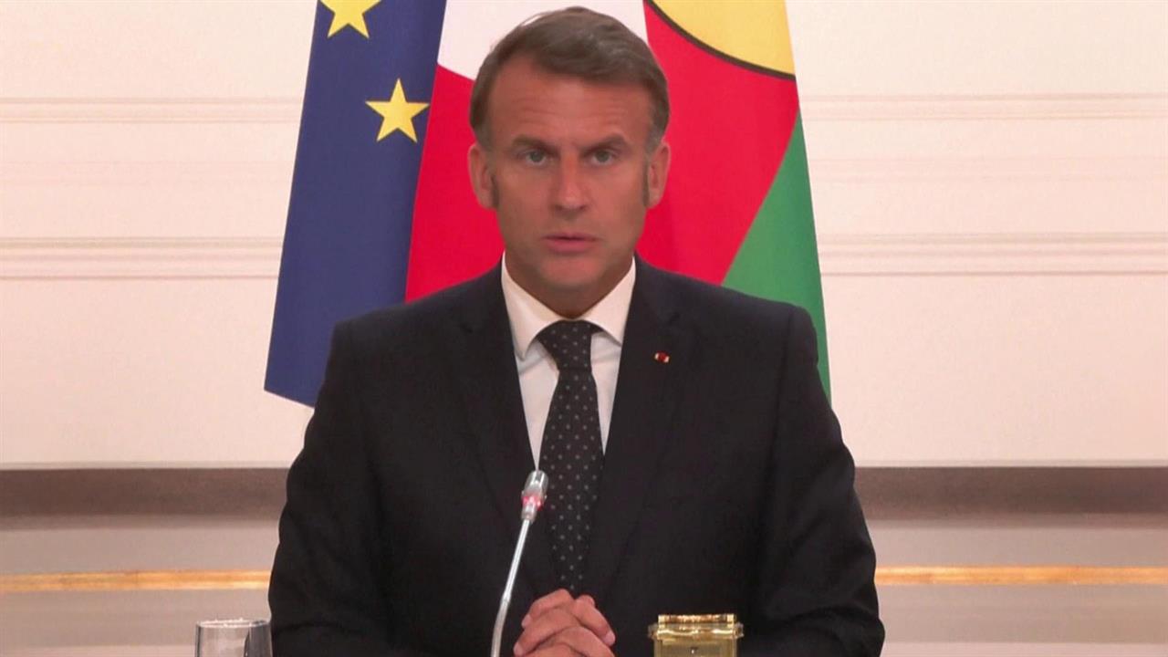 Новая Каледония в Тихом океане меняет статус