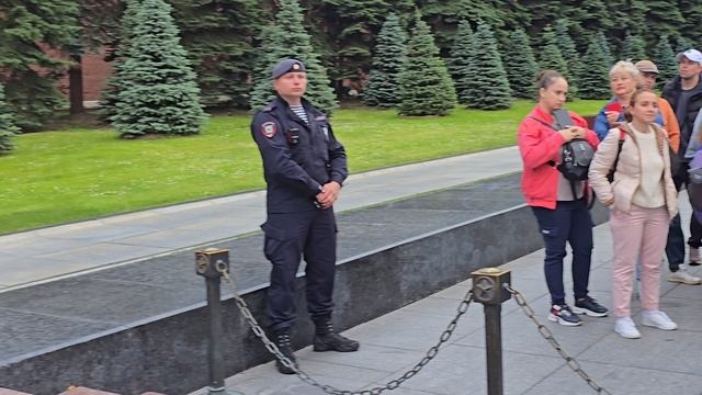 Вечный огонь, снятие караула