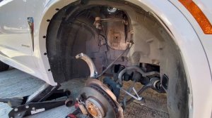 Установка пружин на БМВ Lowering BMW X5 on Eibach Springs