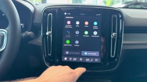 Новый Volvo EC40 — интерьер и экстерьер в деталях