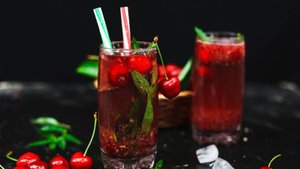 Лето. Вишня. Лимонад.