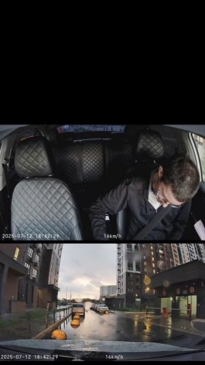 пассажиры опять детей не указывают, лезут со своим бустером в такси