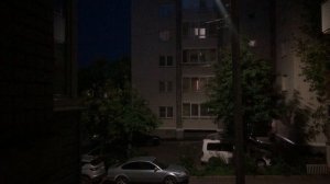 Раннее утро в городе, солнце не успело ещё выйти - Timelapse from the window
