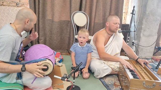 Киртан Навадвипа Мандала дас