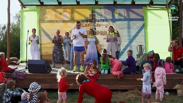 Фильм Планета Любви 2025_494