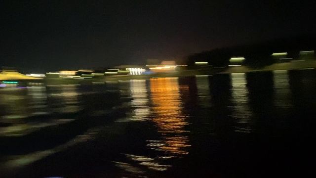 Путешествие ночью по Твери на катере 2025