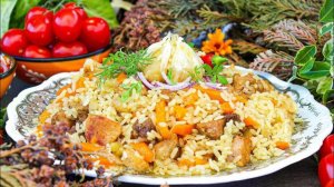 Ароматный рассыпчатый плов с курицей на сковороде