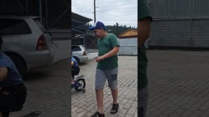 Как катается мой брат