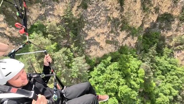 Полёты с друзьями на паропланах. Кавказ Чегем