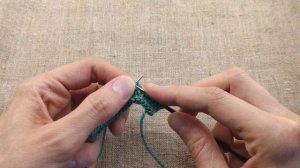 Прибавка одной петли из протяжки с наклоном вправо