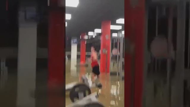 Когда хотел потренироваться 🤪 смотреть онлайн