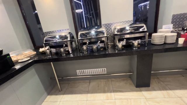 Бизнес-зал Business Lounge в аэропорту Пулково местные рейсы, г. Санкт-Петербург Чем там кормят? смотреть онлайн