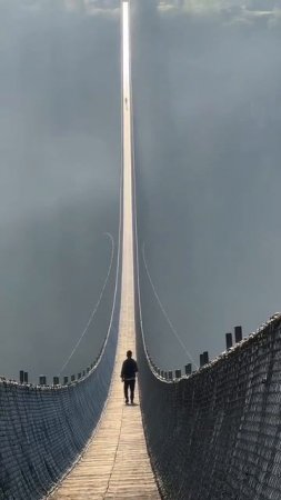 Мост Хуманат Панти самый длинный подвесной мост Непала, его длина 1,1 км.