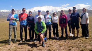 Группа Клуба 8000 "Свет Жок" прибыла в комфортный базовый лагерь, на поляну Ачикташ под пиком Ленина