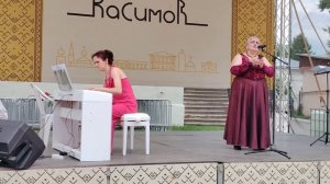 Концерт в парке отдыха.вечер 13 июля. Наталья Рахманина( фортепьяно), Валентина Демина( вокал)
