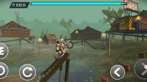 Через болото по крышам подъезжаем к финишу на крутом байке Байк Драйв Экстрим