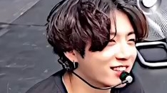 "Чонгук: Икона, объединяющая мир! 🌍🎤💖"