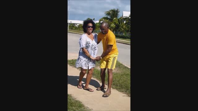 Куба. Сальса в исполнении моих друзей. 11.2013г.