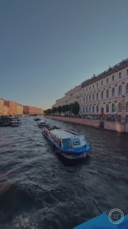 Сейчас бы взять билет до Питера.....