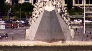 Памятник первооткрывателям