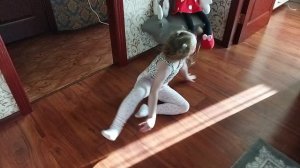 Полюшка исполняет под Лару Фабиан