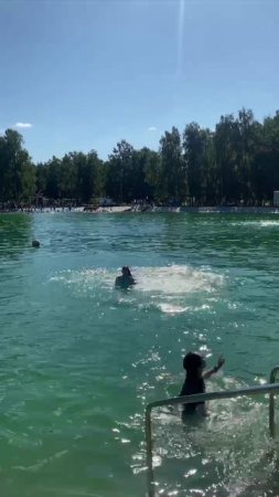 Всё детство мы смотрели на трехъярусную вышку для прыжков в бассейн и мечтали прыгать как исполнится