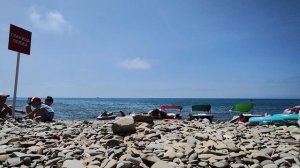 🌅 УЮТНЫЙ ПЛЯЖ ЧЕРНОГО МОРЯ | СПОКОЙНЫЙ ОТДЫХ И ДЕТСКИЕ ИГРЫ НА ГАЛЕЧНОМ ПЛЯЖЕ