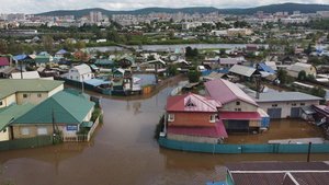 Чита уходит под воду. Спасатели Забайкалья эвакуируют жителей из затопленных пригородов
