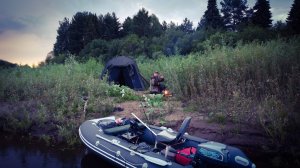 Нашел заросшее озеро , пришел новый дург , щучки радуют поклевками :)