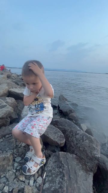 Володя 3,11 на берегу реки Амур смотреть онлайн