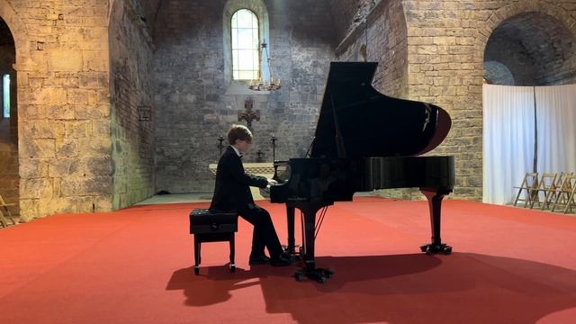 Исаак Альбенис. Танго смотреть онлайн