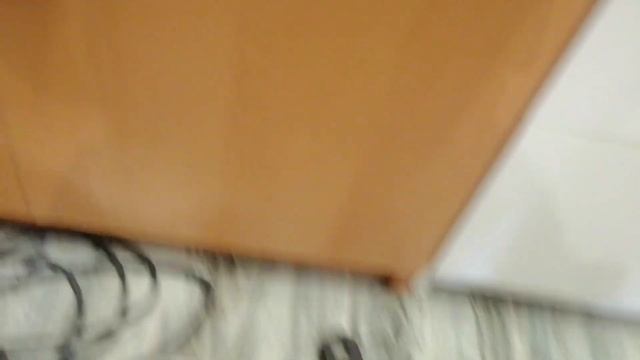 Как закрыть холодильник от ребенка своими руками