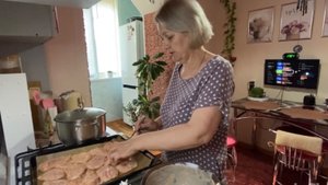 ЗЛАЯ!!! Зря сходила на ПОЧТУ.Опять лечение. Отбивные с АНАНАСАМИ