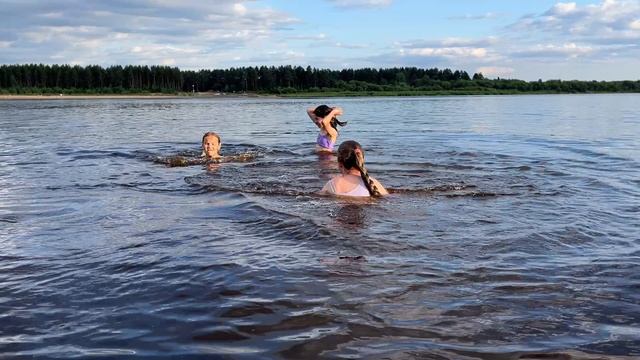 14-07-2025. Ходили купаться на речку
