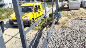 Ворота откатные "Каркас". Автоматика работает с кнопки.