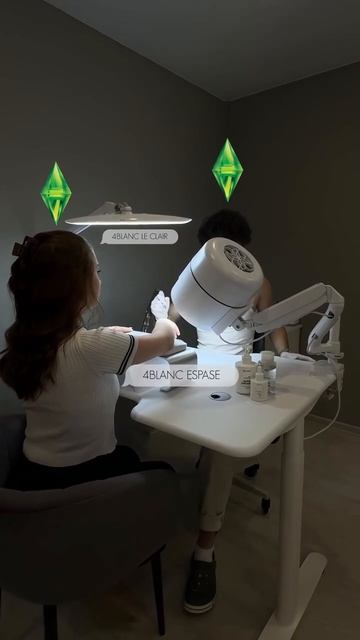 Если бы Sims делали маникюр 😁 смотреть онлайн