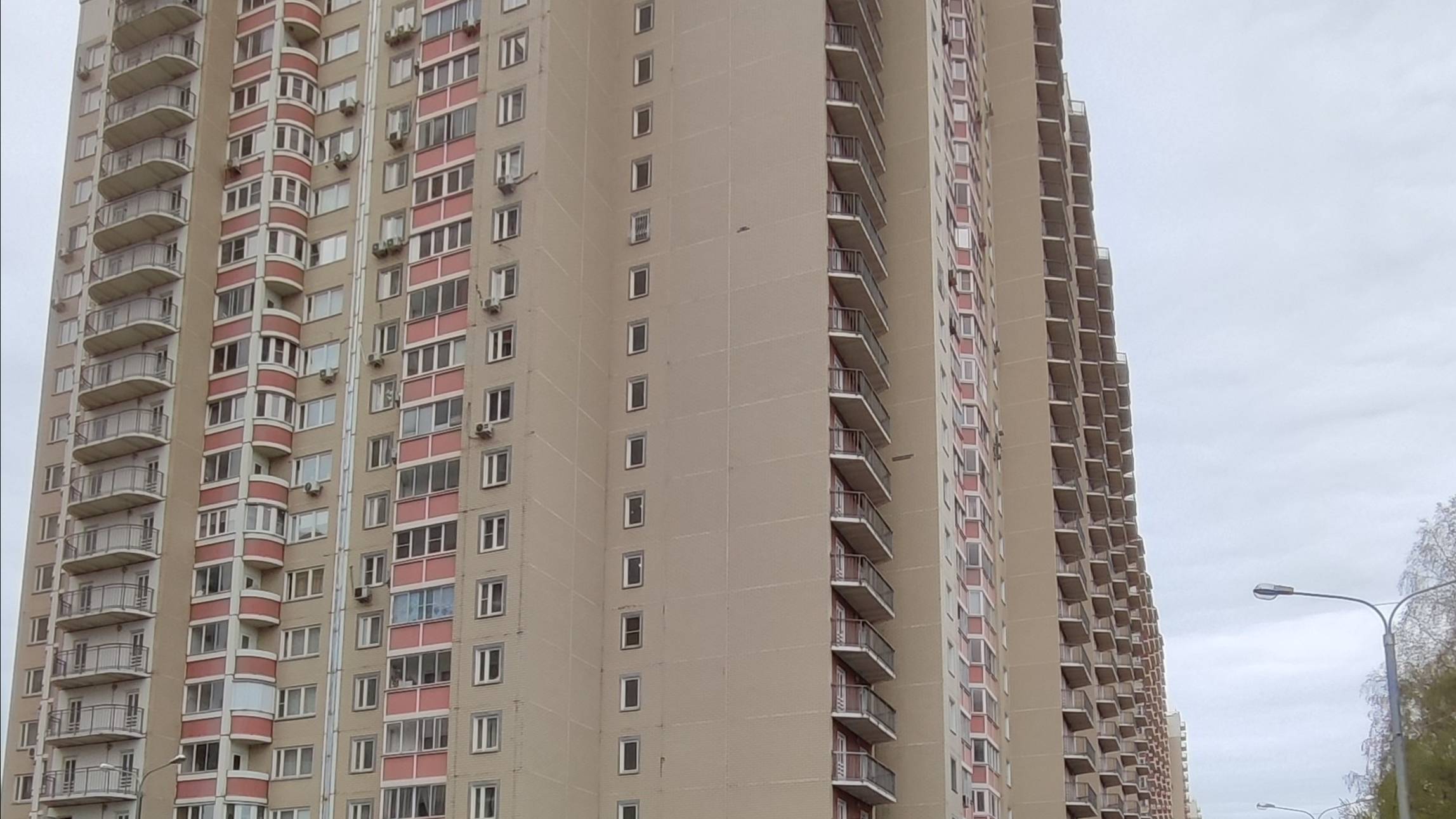 1-комн. квартира 327 м²
 Балашиха мкр. Алексеевская Роща ул. Дмитриева 20