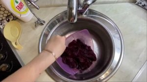 Как стирать велюр?