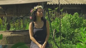 ВСЕМ БЫ ТАКУЮ! Молодая и Красивая живет в ОТДАЛЕННОЙ ДЕРЕВНЕ