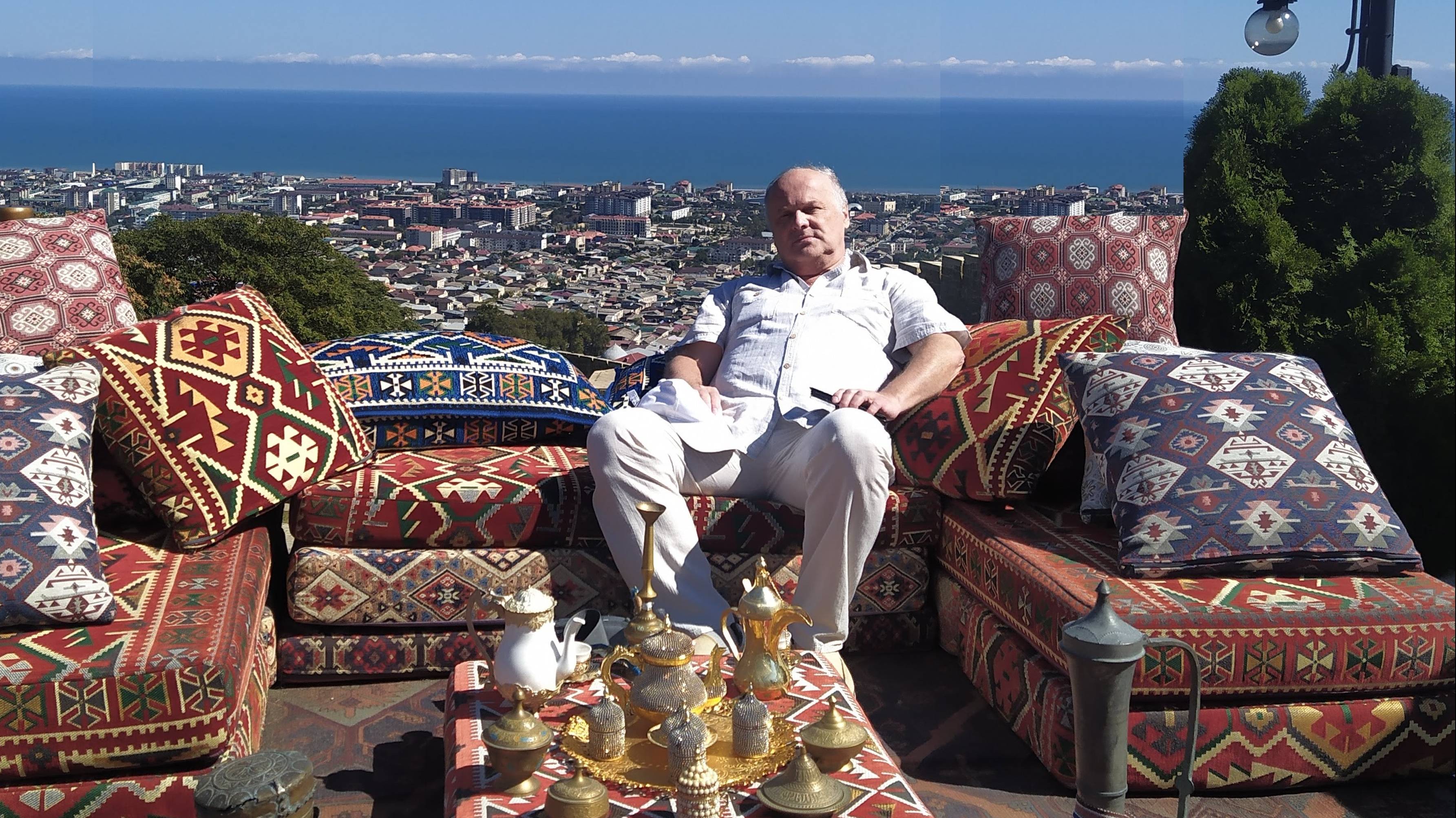 ДАГЕСТАН - ГОРЫ У САМОГО МОРЯ
