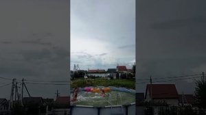 я в бассейне