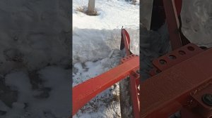 Испытания заднего отвала с адаптером грейдерного типа на минитракторе Ловол 254, часть 3,
апрель