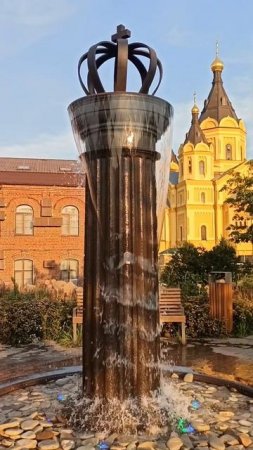 В жару самый главный релакс - у фонтана // территория Стрелки, гостиница "Никитин" // Июль 2025
